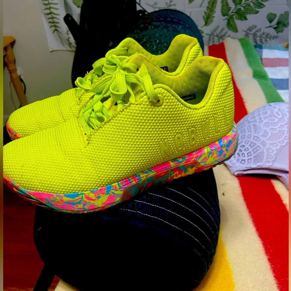 NOBULL sneakers womens 8 weightlifting gym training shoes SWIRL NOBULL IMPACT